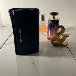 Michael Kors Wallet NWOT | Black Wallet